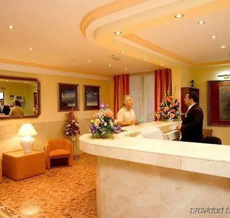 Hotel Acuario بويرتو ذي لا كروز