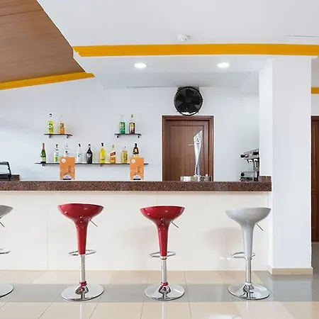 فندق Hotel Acuario 2*