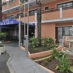 水族全球酒店 2* 拉克鲁斯